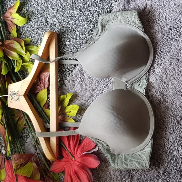 🥰 lightly padded bra (new condition)